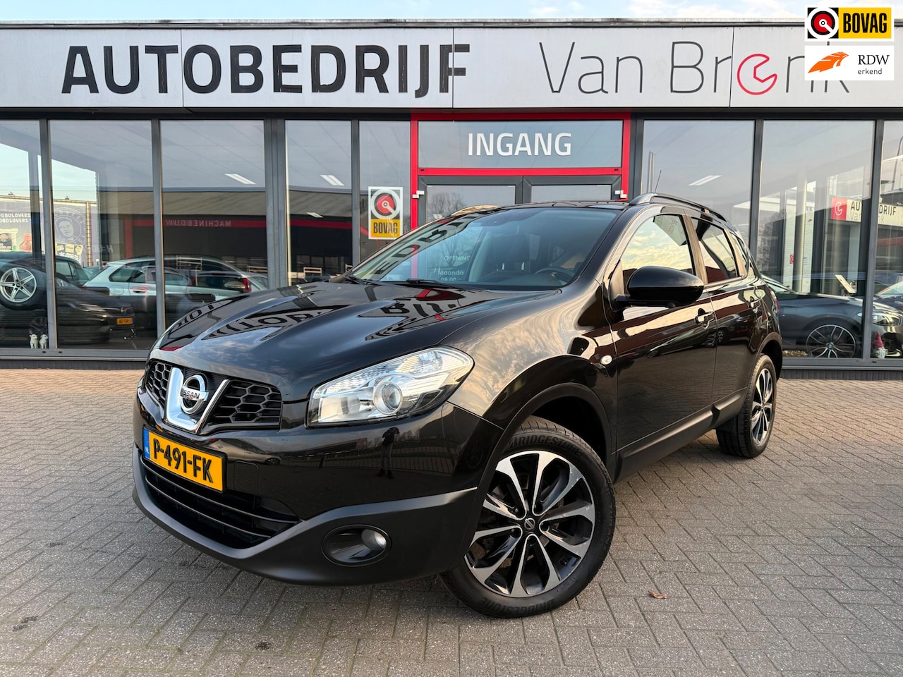 Nissan Qashqai - 1.6 | 360° Camera | Pano | Navigatie | Trekhaak - AutoWereld.nl