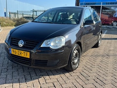 Volkswagen Polo - 1.4-16V Comfortline