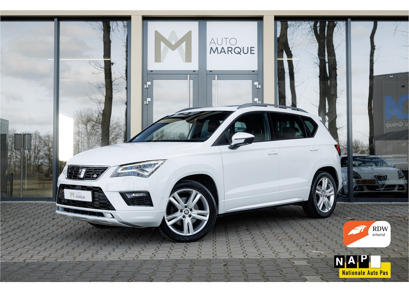 SEAT Ateca - 2.0 EcoTSI FR 4DRIVE | Panoramadak | Navigatie incl. Apple CarPlay | SEAT Sound | 360 Grad - AutoWereld.nl