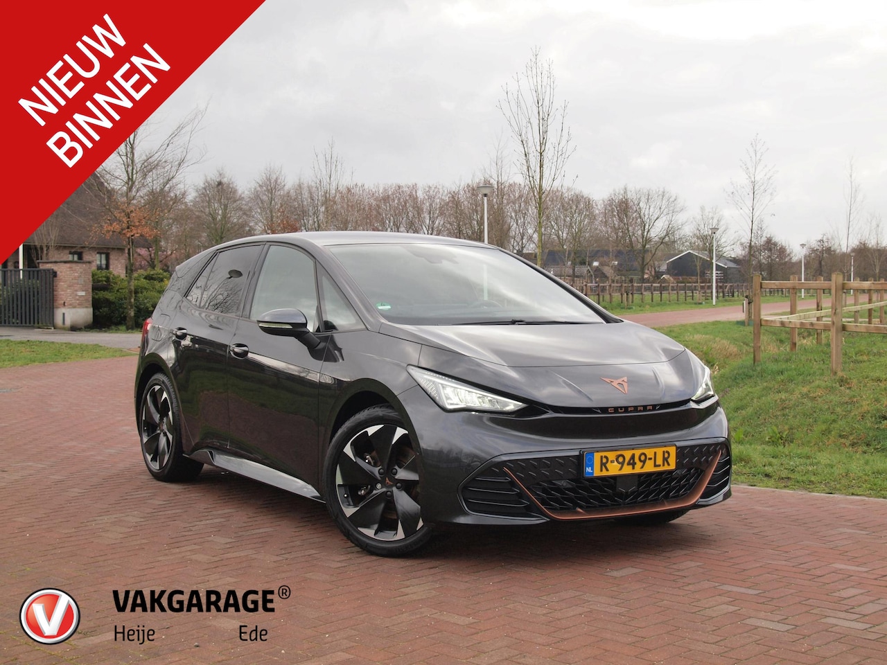 CUPRA Born - Adrenaline 62 kWh 230pk | Camera | Sfeerverlichting  | Apple Carplay | Cruise Control | - AutoWereld.nl