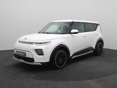 Kia e-Soul - ExecutiveLine 64 kWh | Trekhaak afneembaar |Stoel Stuur Verwarming | Stoel Ventilatie | Pr