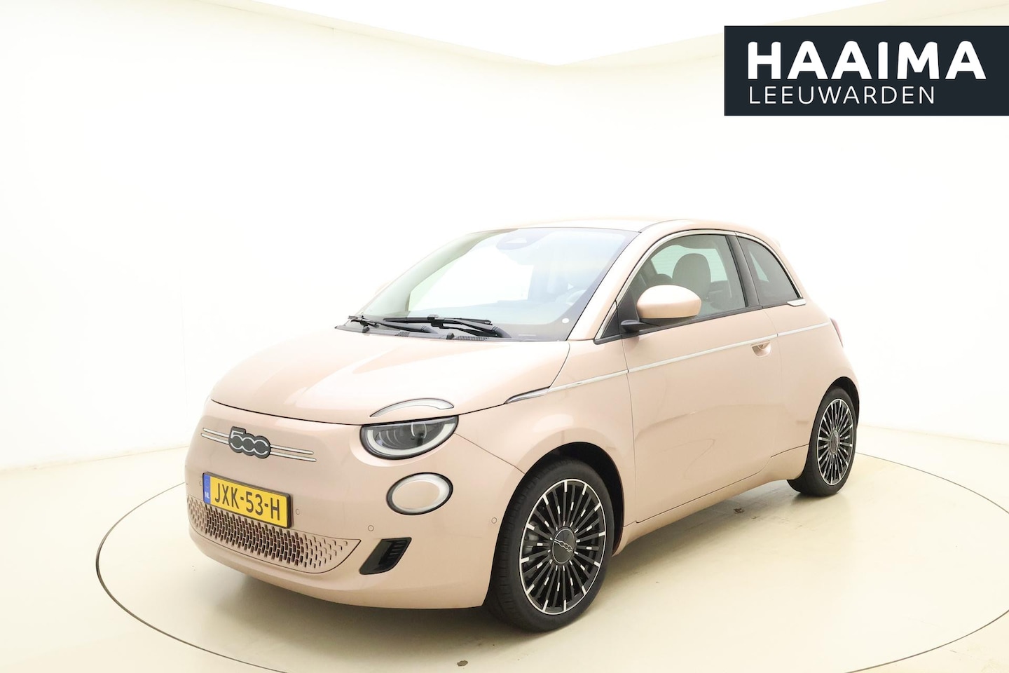 Fiat 500 - 3+1 La Prima 42 kWh NIEUW! | € 9.500 KORTING | Navigatie | Parkeersensoren voor en achter - AutoWereld.nl