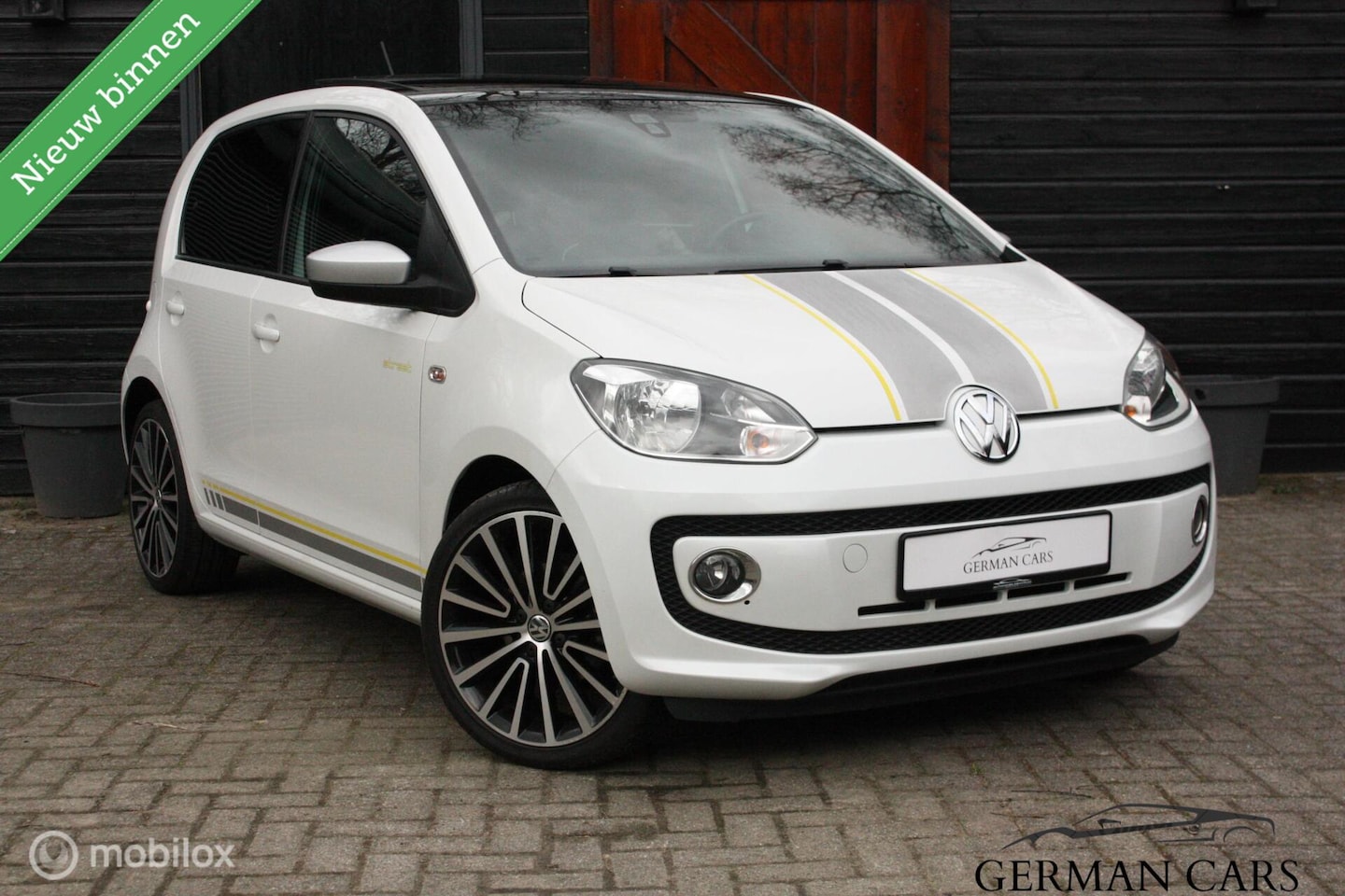 Volkswagen Up! - 1.0 TSI BMT STREET UP! - AutoWereld.nl