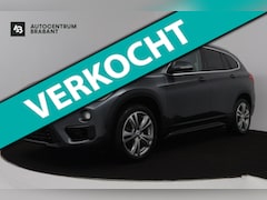 BMW X1 - SDrive18i High Executive (PANORAMADAK, TREKHAAK AFNEEMBAAR, STOELVERWARMING, PARKEERSENSOR