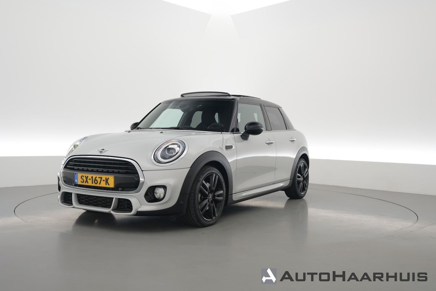 MINI John Cooper Works - Mini 1.5 Cooper | Orig. NL | S/K-Dak | Harman/Kardon | Cruise | Climate | Nav+CarPlay | PD - AutoWereld.nl