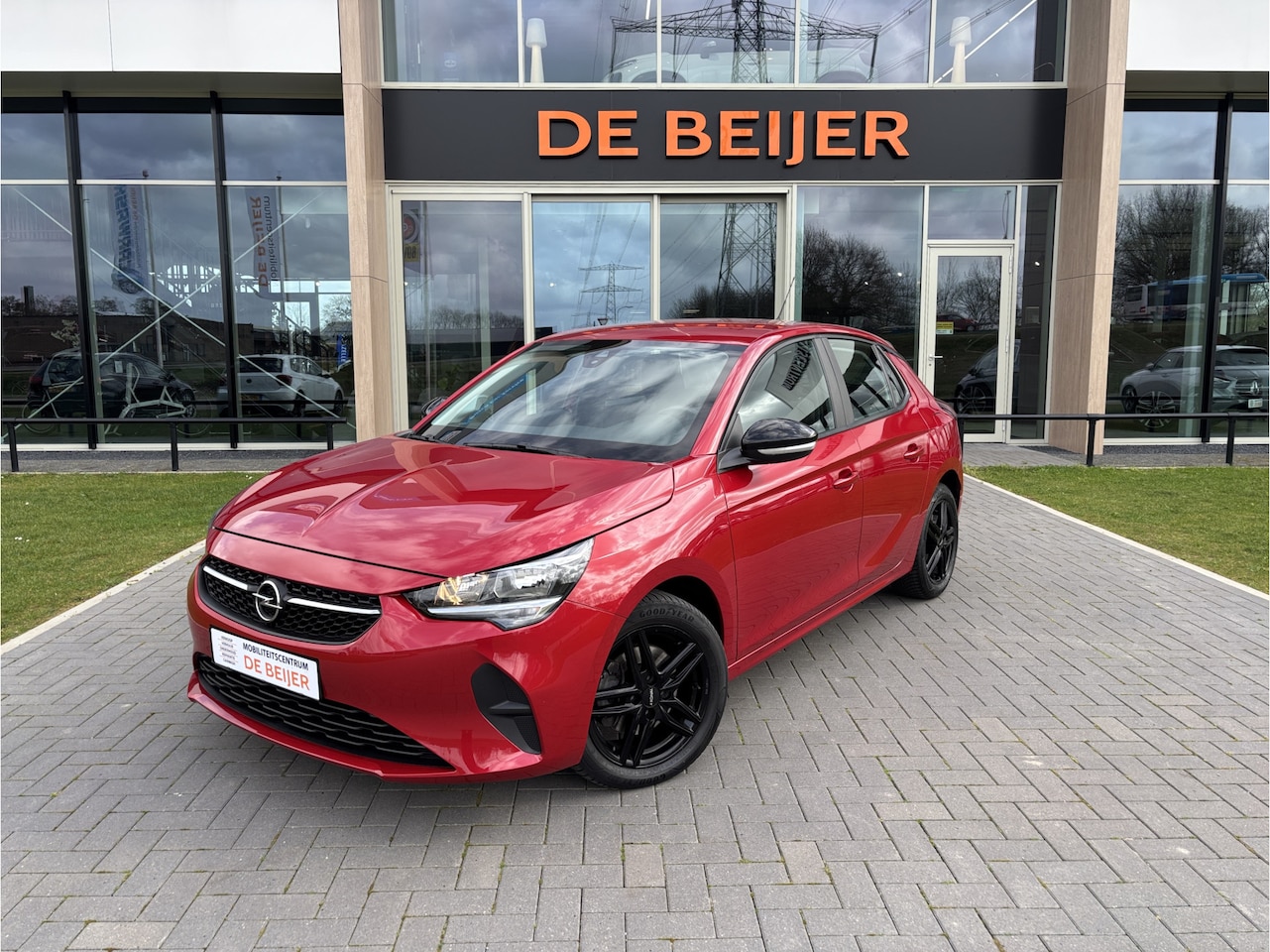 Opel Corsa - 1.2 Edition 101pk Aico I Navi I all season banden - AutoWereld.nl