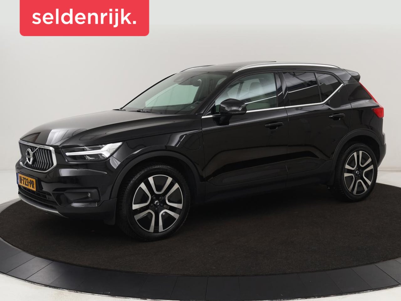 Volvo XC40 - 1.5 T5 Twin Engine Inscription | Panoramadak | Leder | Harman/Kardon | Stoelverwarming | C - AutoWereld.nl