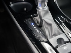 Toyota C-HR - 1.8 Hybrid Dynamic Keyless / 18'' LM velgen / Navi / Carplay / BTW / LED / Facelift / Stoe