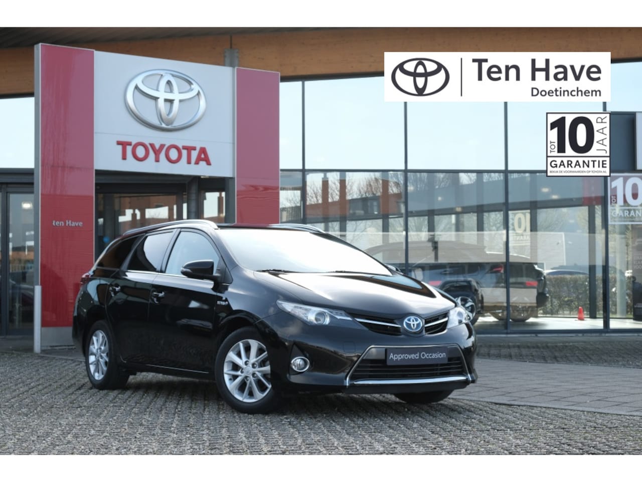 Toyota Auris Touring Sports - 1.8 Hybrid Lease Automaat | Smart entry en Cruise control Climat - AutoWereld.nl