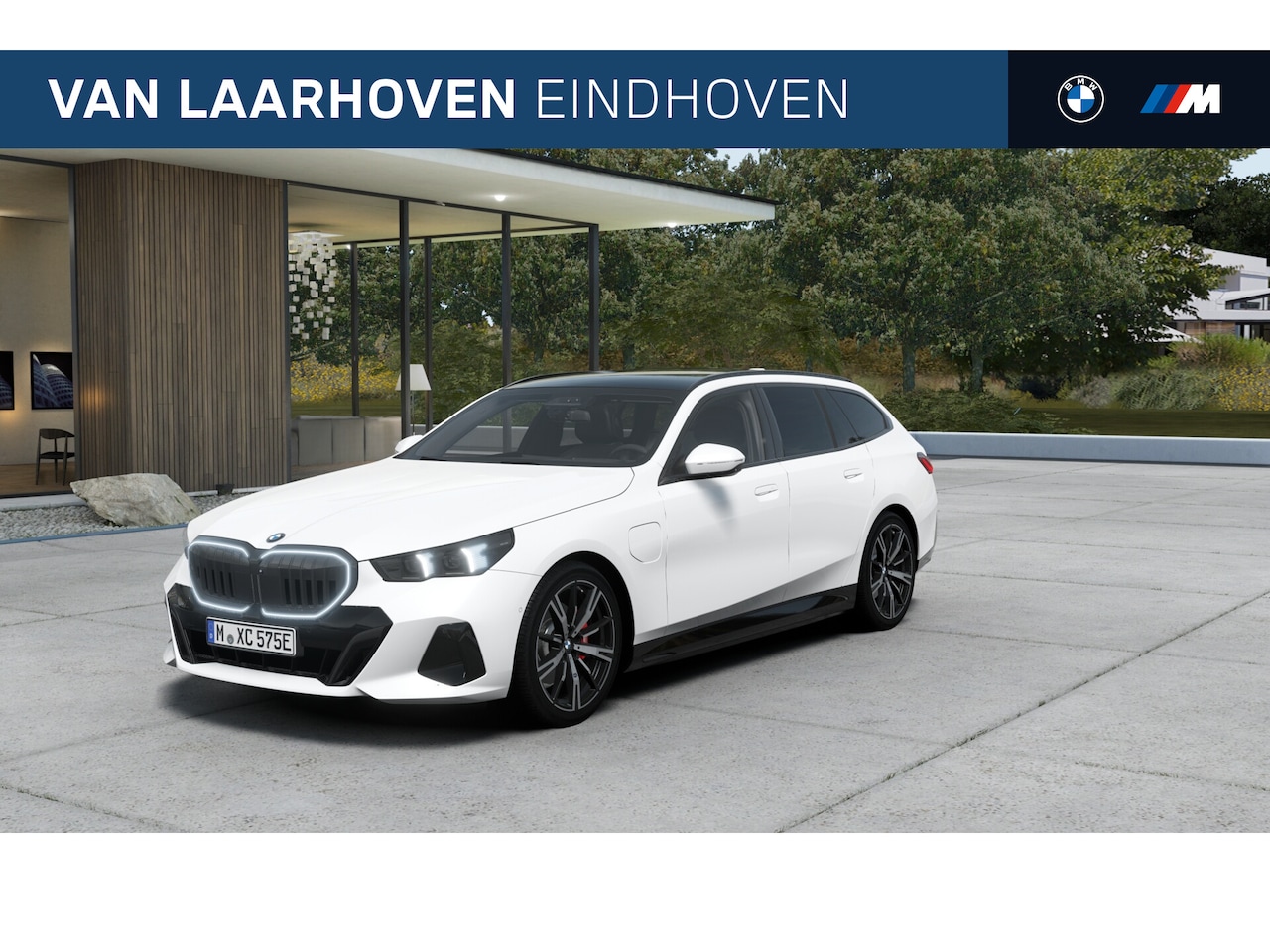 BMW 5-serie Touring - 530e M Sport Automaat / Panoramadak / Trekhaak / Bowers & Wilkins / Comfortstoelen / Adapt - AutoWereld.nl