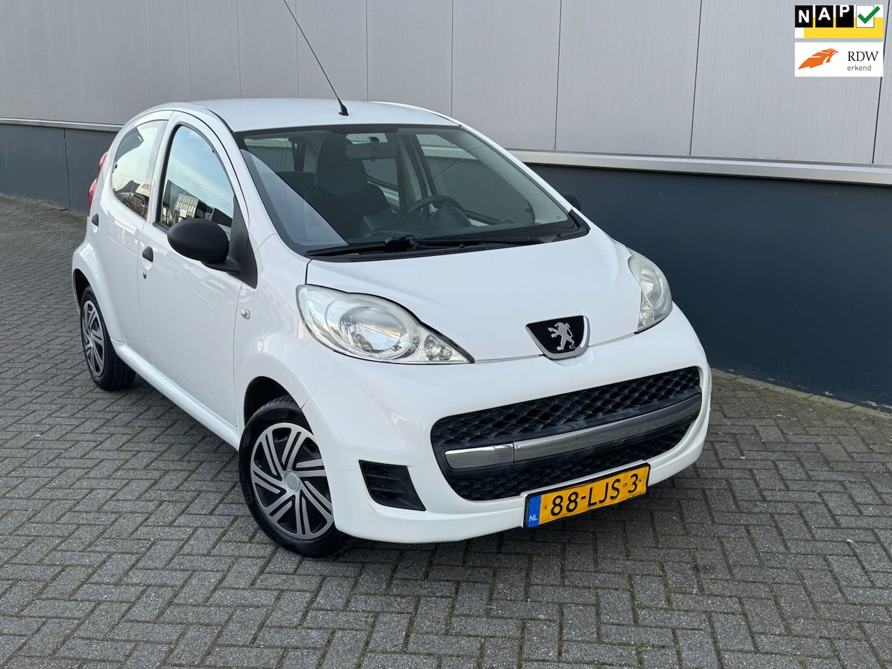 Peugeot 107 - 1.0-12V XR Nieuwe apk carplay navigatie NAP - AutoWereld.nl