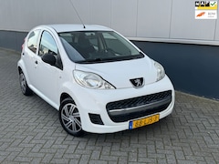 Peugeot 107 - 1.0-12V XR Nieuwe apk carplay navigatie NAP