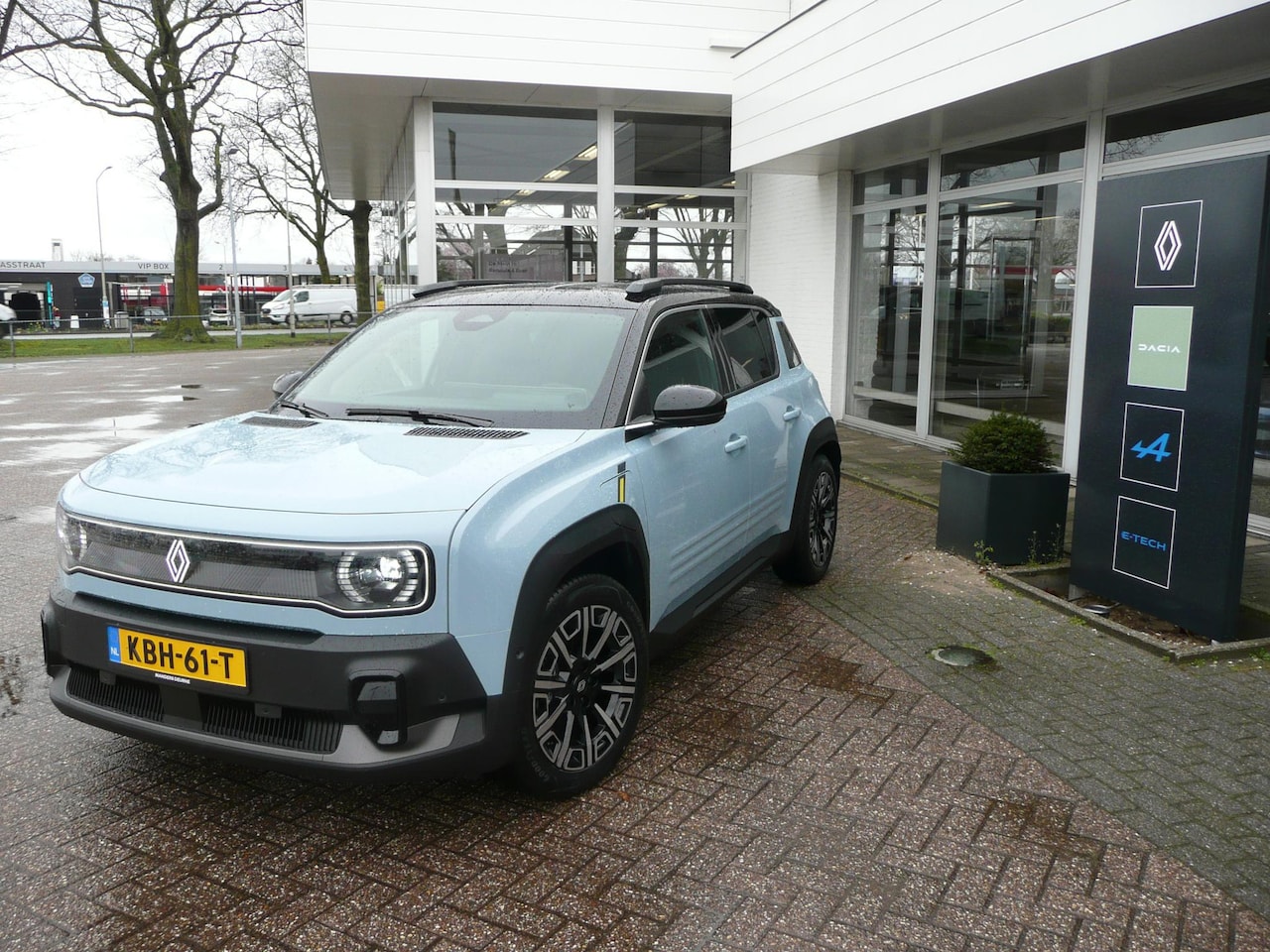 Renault 4 - comfort range Iconinc 52 kWh E-TECH ELECTRIC De R4 is al leverbaar vanaf € 29.990* - AutoWereld.nl