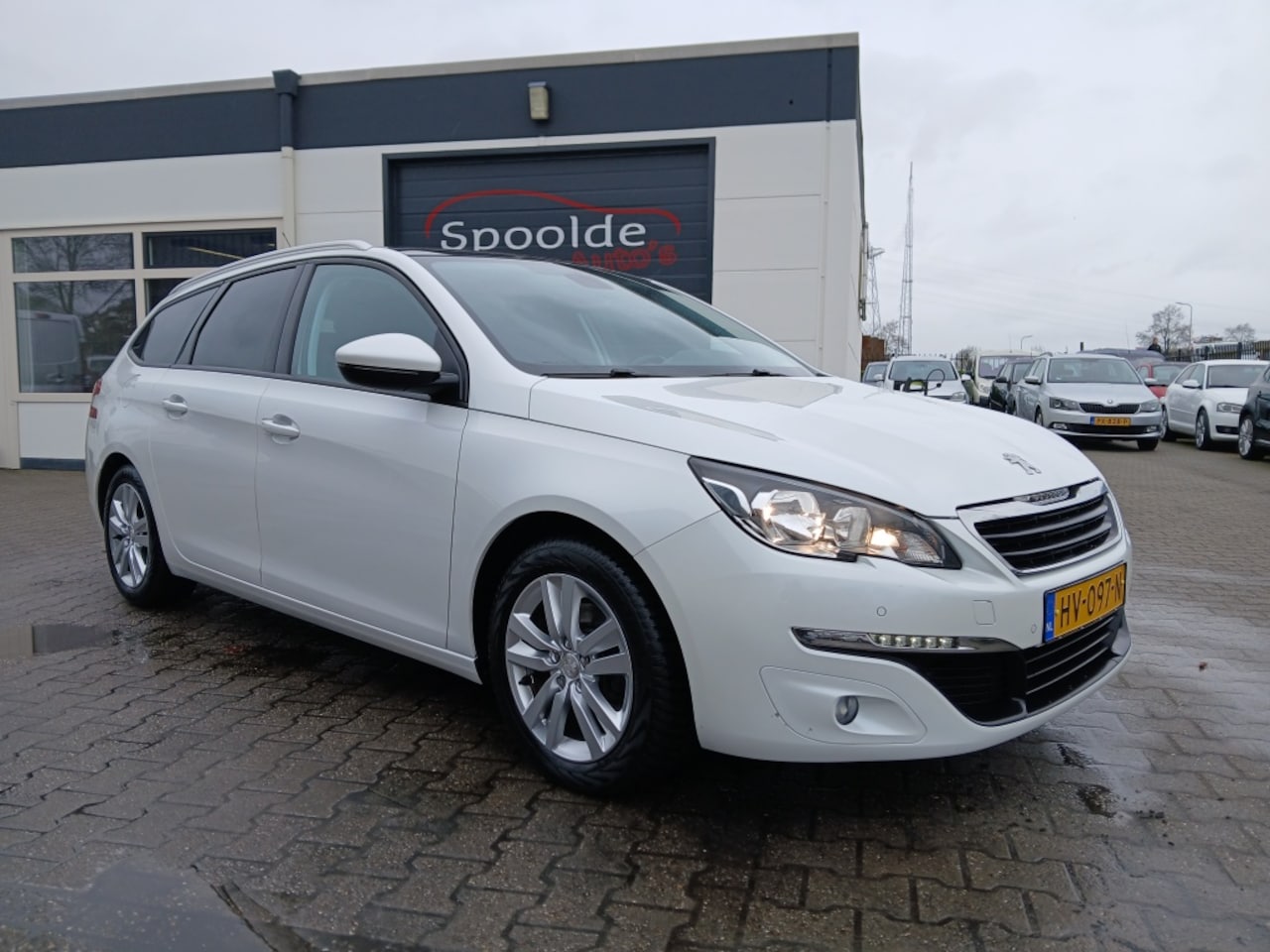 Peugeot 308 SW - 1.6 BlueHDI Panoramadak/Dealer onderhouden/2e Eigenaar - AutoWereld.nl