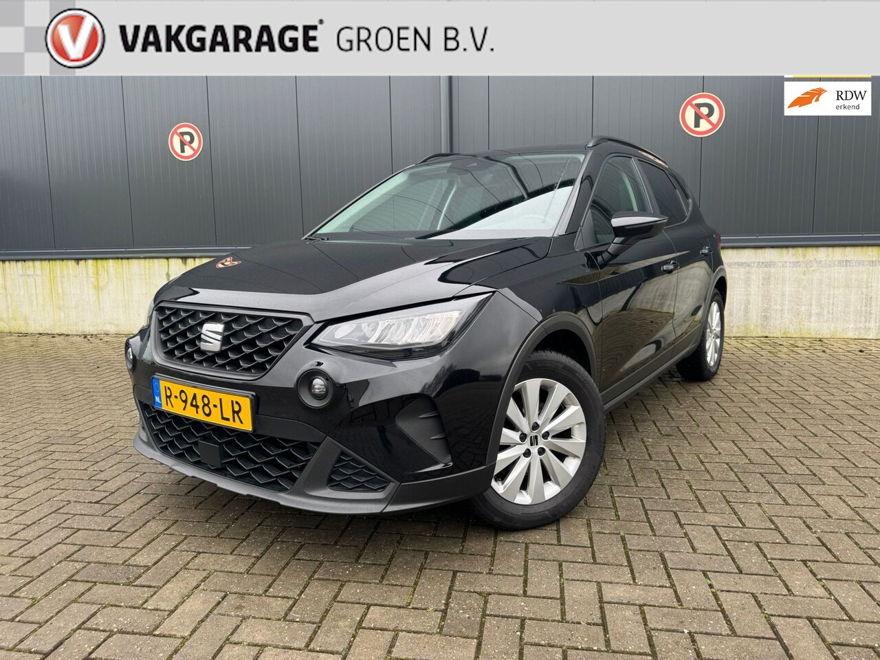SEAT Arona - 1.0 TSI Style Business Intense / navi / cruise / climate / stoelverw. / Apple Carplay ! - AutoWereld.nl
