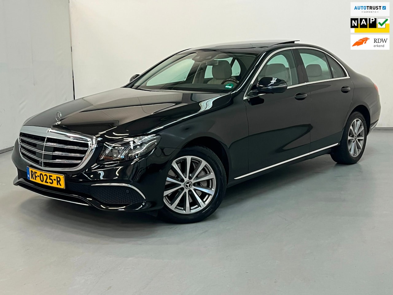 Mercedes-Benz E-klasse - 350d / 1e eig / BTW / Pano / Luchtvering - AutoWereld.nl