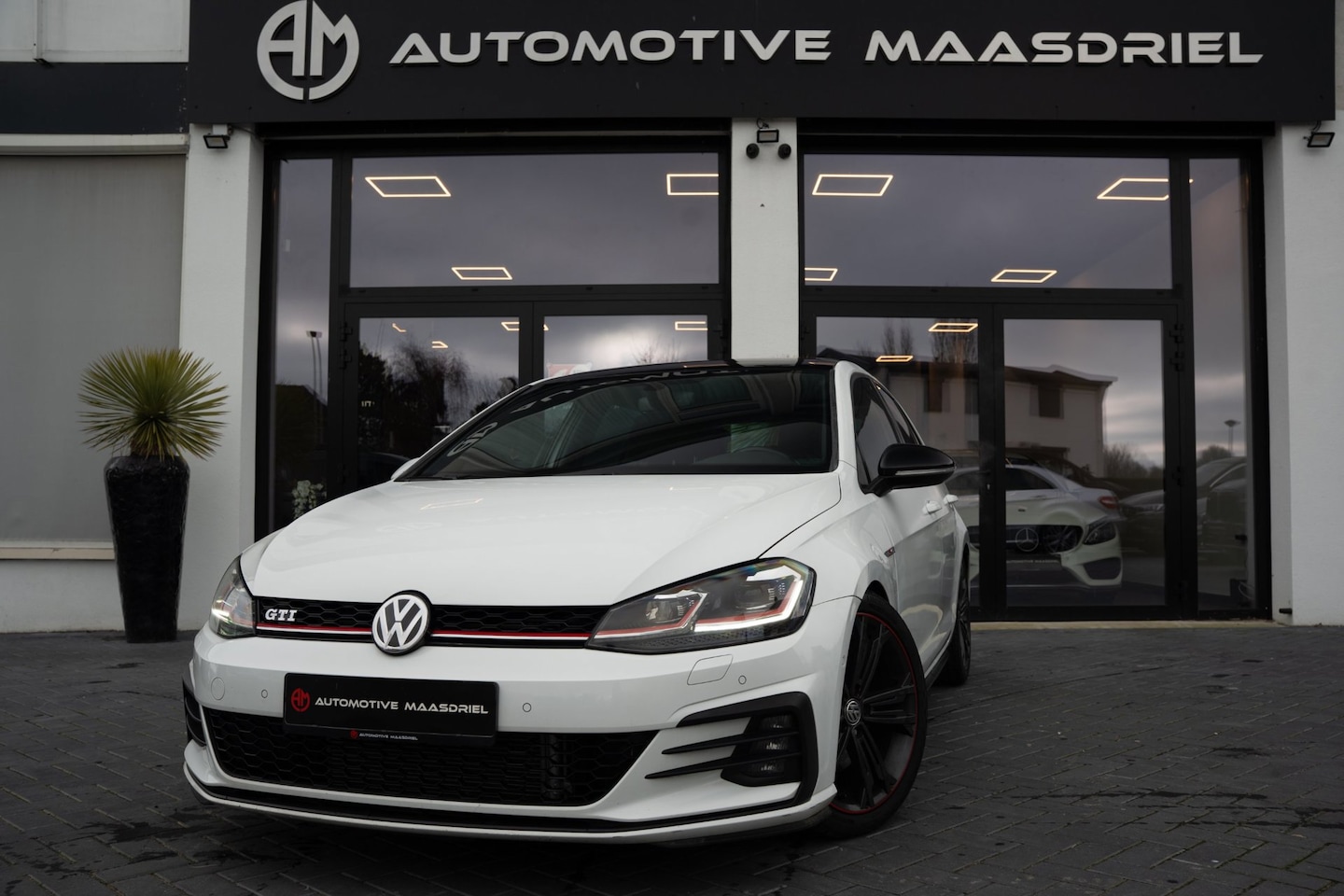 Volkswagen Golf - 2.0 TSI GTI 2.0 TSI GTI - AutoWereld.nl