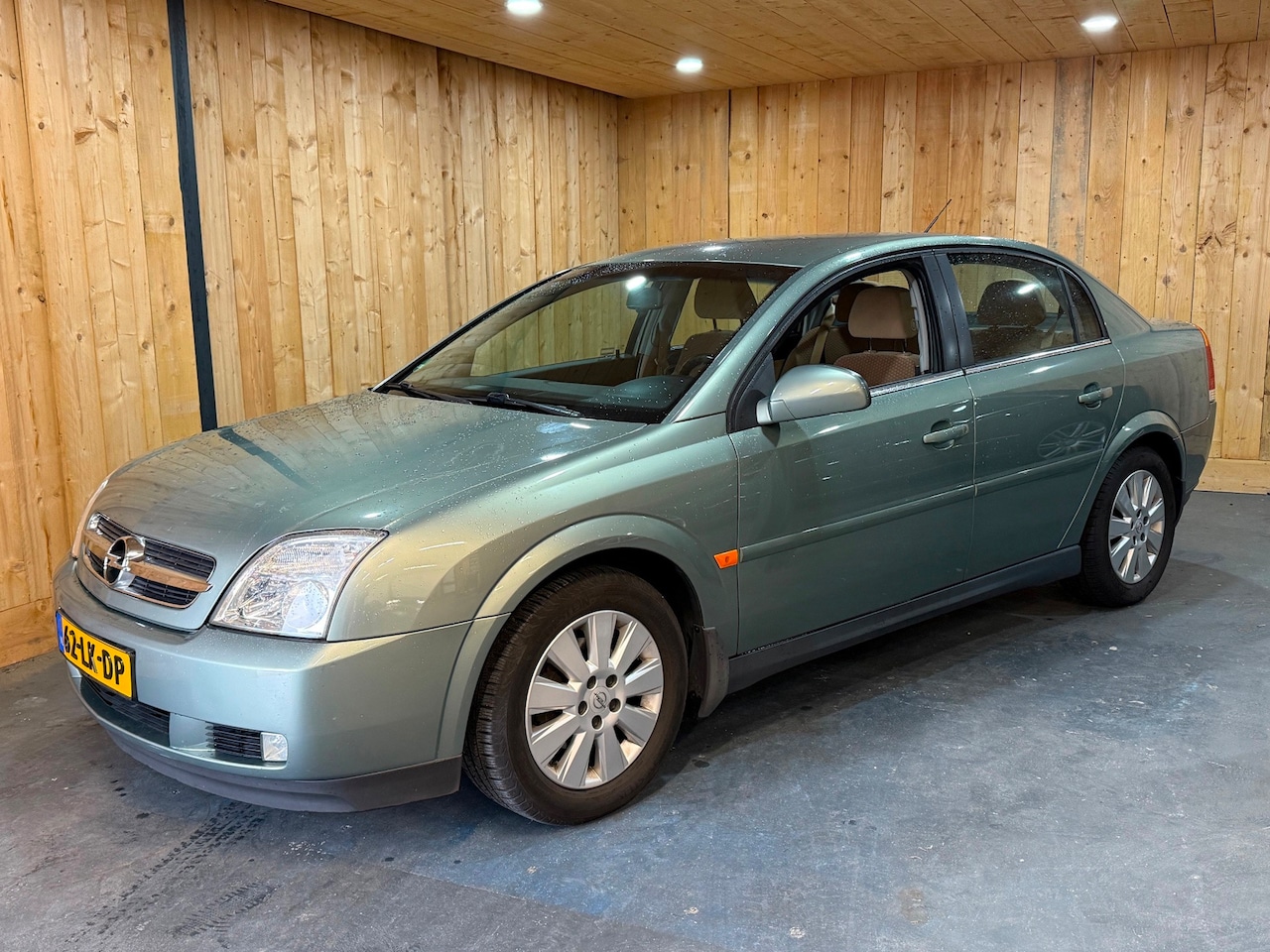 Opel Vectra - 1.8-16V Elegance 2003 Sedan 122.000 KM NL auto - AutoWereld.nl