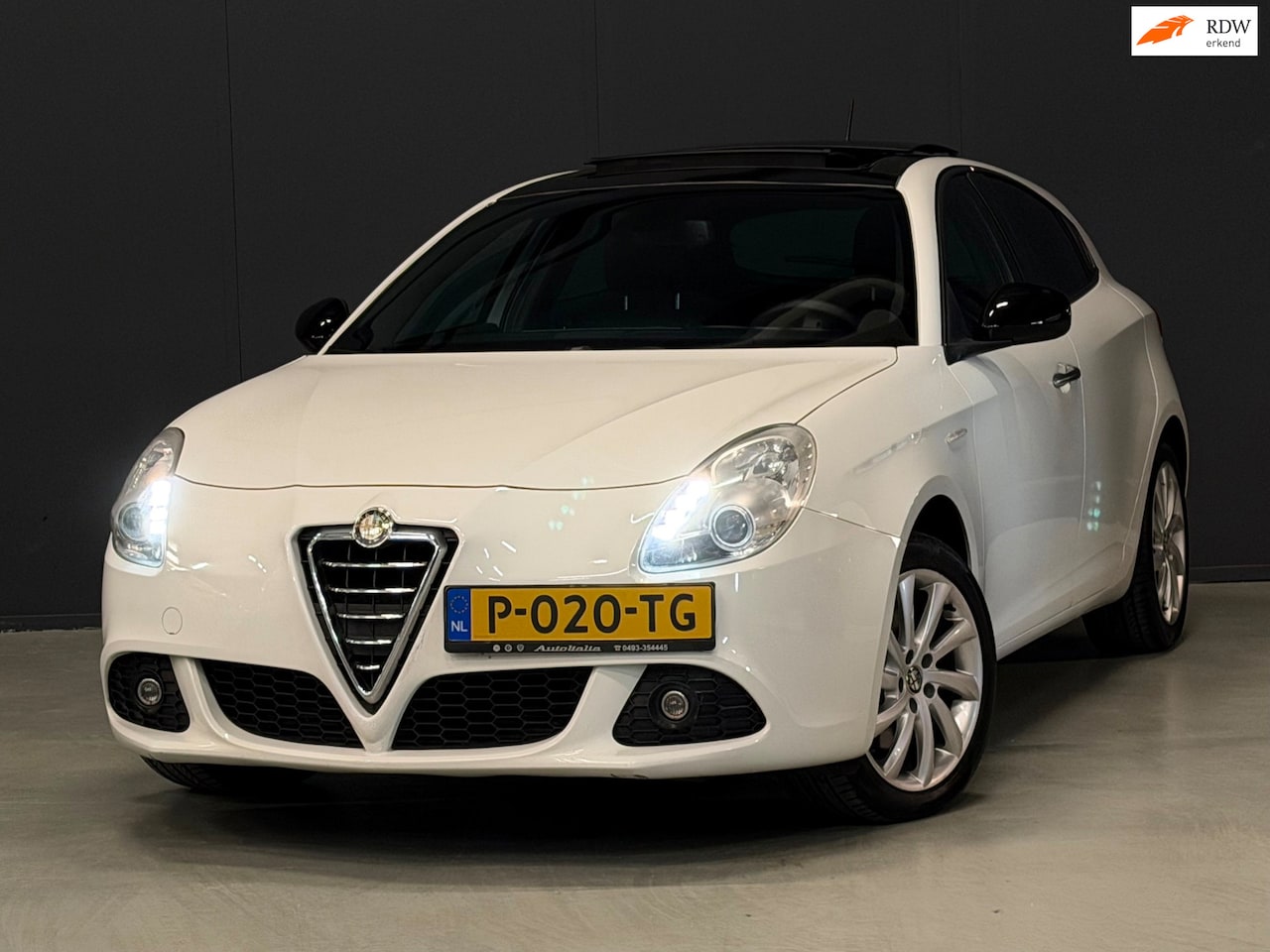 Alfa Romeo Giulietta - 1.4 T Progression PANO/LEDER/6-BAK/CRUISE | KEURIGE AUTO ! - AutoWereld.nl