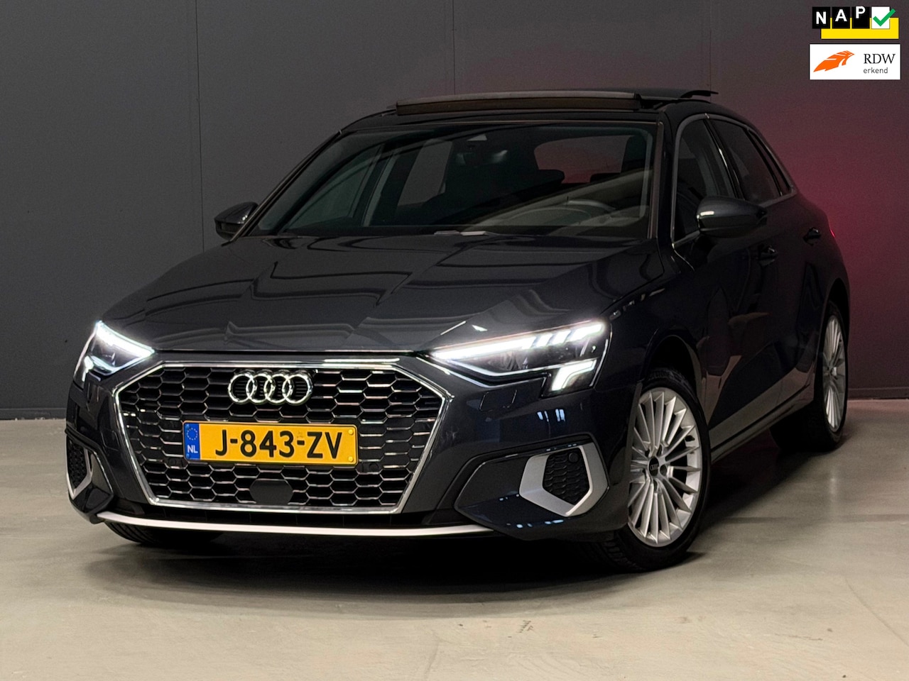 Audi A3 Sportback - 35 TFSI Business edition AUTOMAAT PANODAK/KEYLESS ENTRY-GO/B&O | KEURIGE AUTO ! - AutoWereld.nl