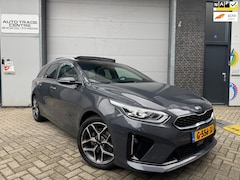 Kia Cee'd Sportswagon - Ceed 1.4 T-GDi GT-Line [ Open dak | Stuur&Stoel VW | Achteruitrijcamera | AFN. Trekhaak |