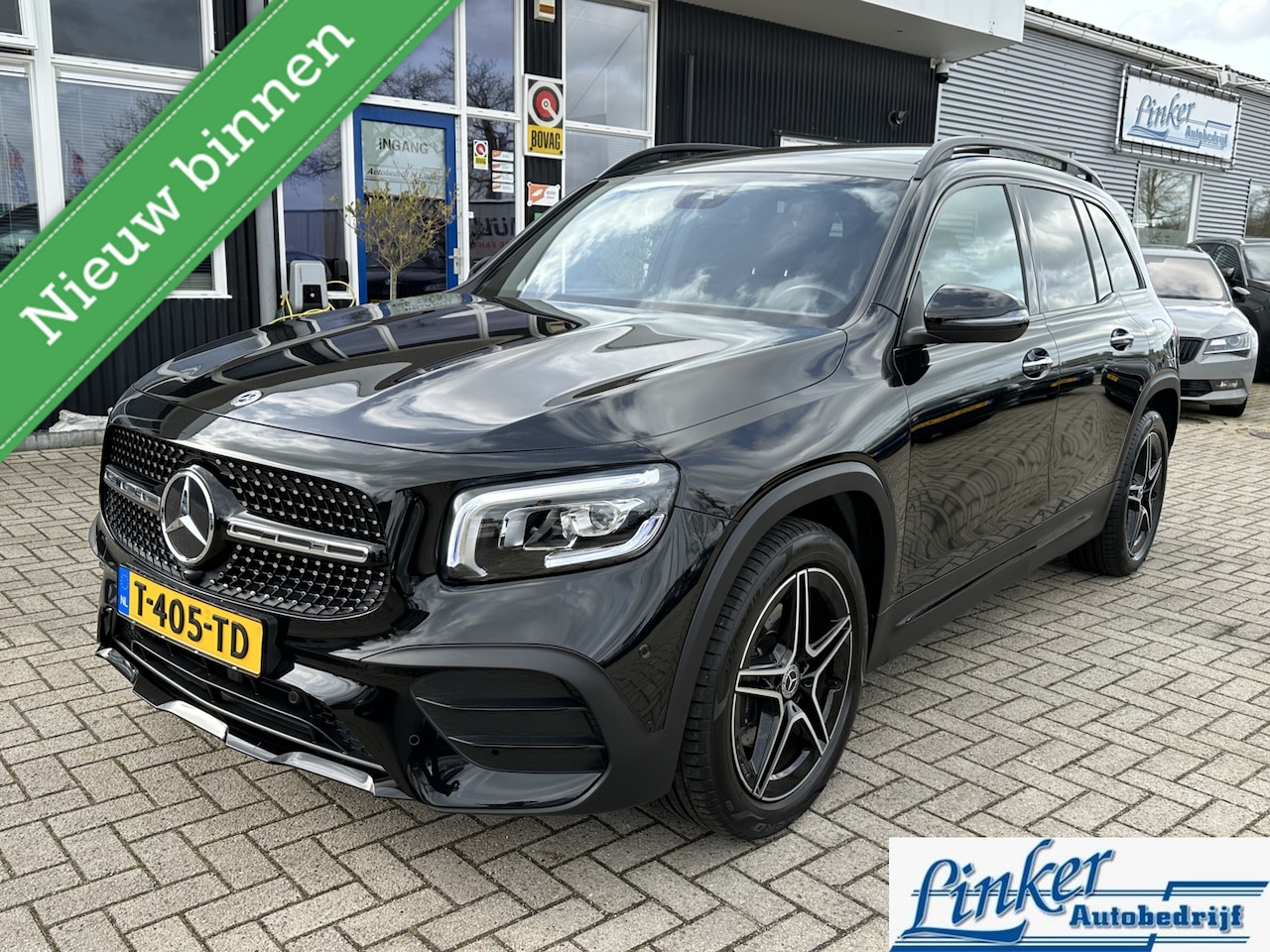 Mercedes-Benz GLB - 180 AMG Line - NL-AUTO PANO ELEKTR. TREKH CAMERA - AutoWereld.nl