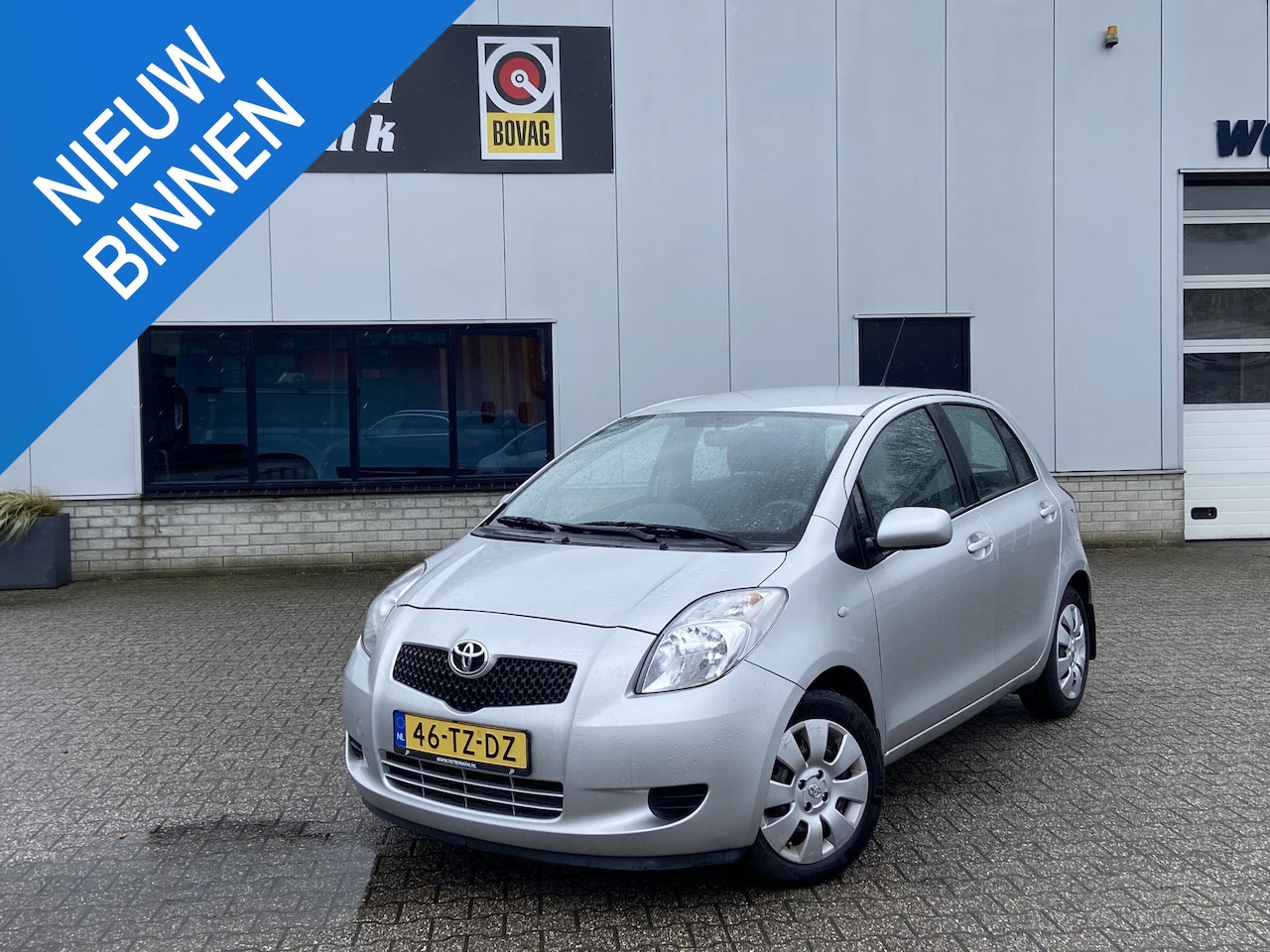 Toyota Yaris - 1.3 VVTi Sol 1.3 VVTi Sol AIRCO - AutoWereld.nl