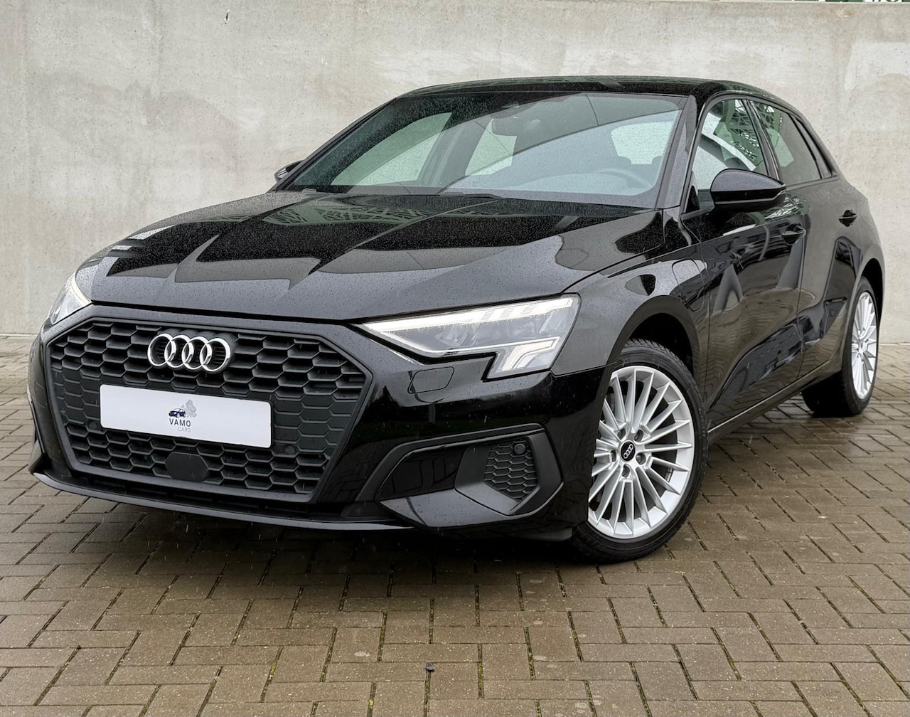 Audi A3 Sportback - 40 TFSI e Edition CarPlay / Navi / PDC - AutoWereld.nl