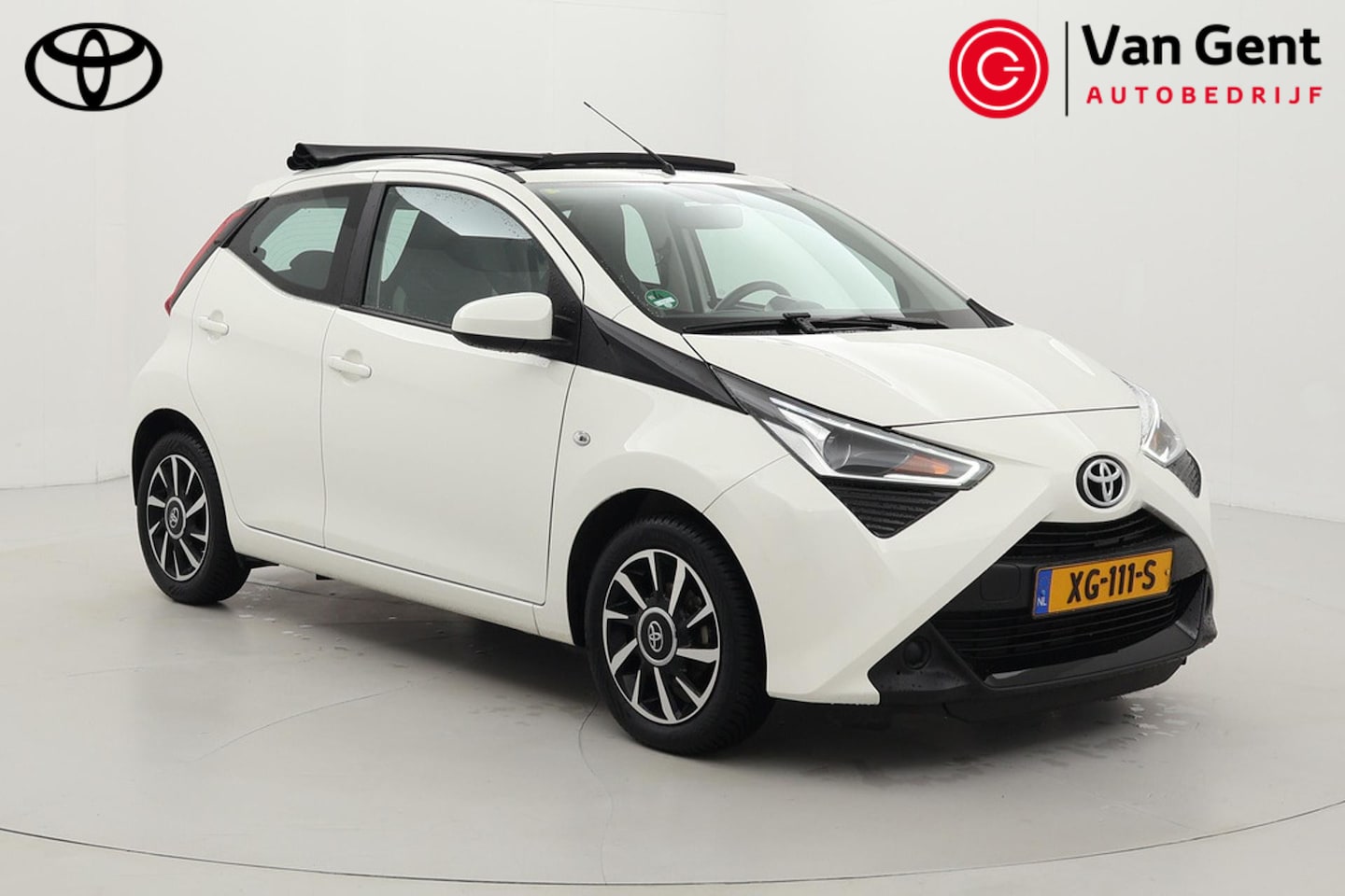 Toyota Aygo - 1.0 VVT-i x-play | Elektrisch vouwdak | Apple Carplay / Android Auto | Airco | Camera | 15 - AutoWereld.nl