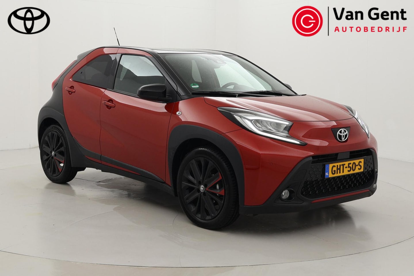 Toyota Aygo X - 1.0 VVT-i S-CVT Premium | Apple Carplay / Android Auto | JBL | LED | Stoelverwarming | Ada - AutoWereld.nl