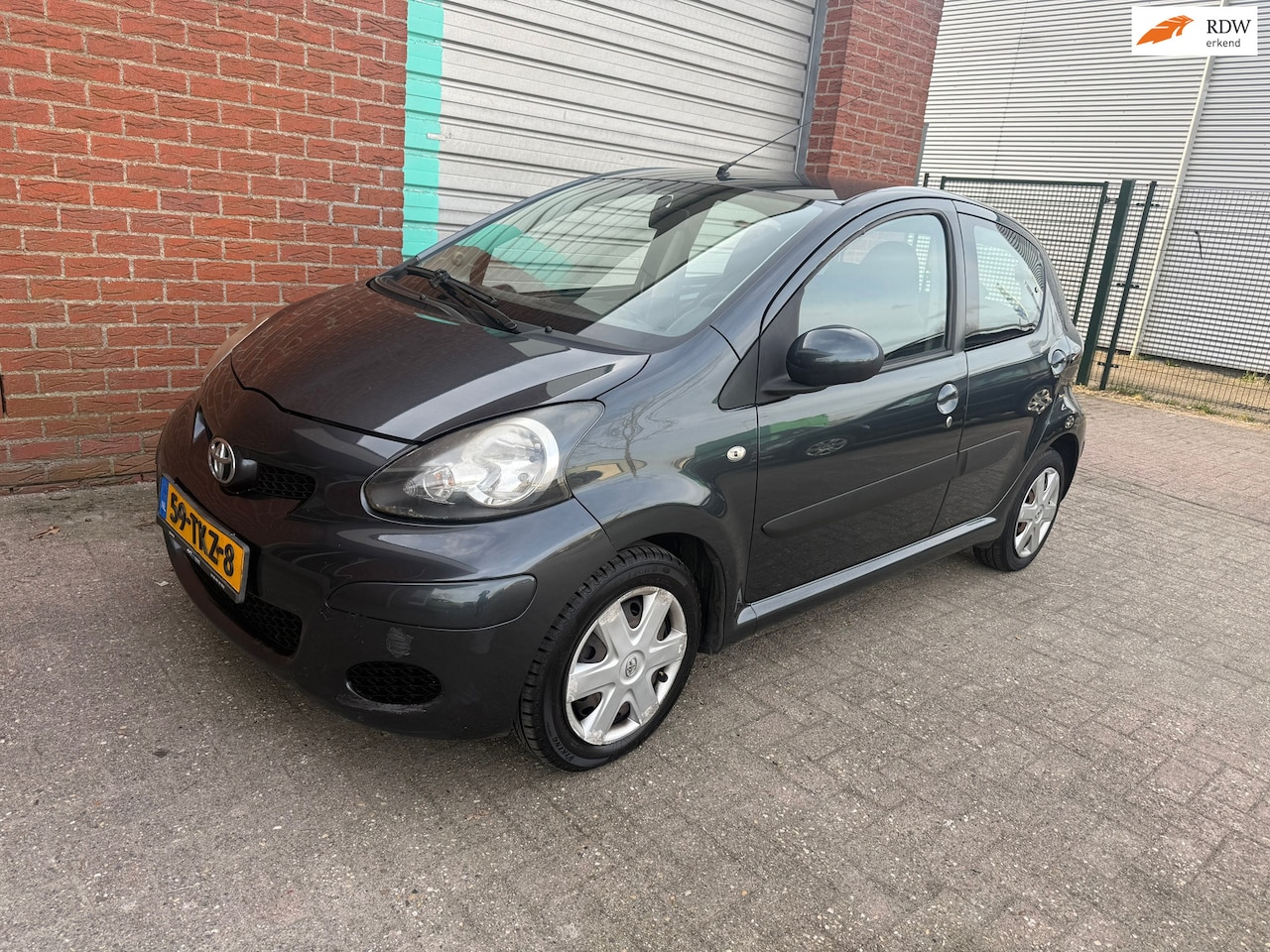 Toyota Aygo - 1.0-12V Comfort Navigator 5-deurs Airco Bj:2011 - AutoWereld.nl