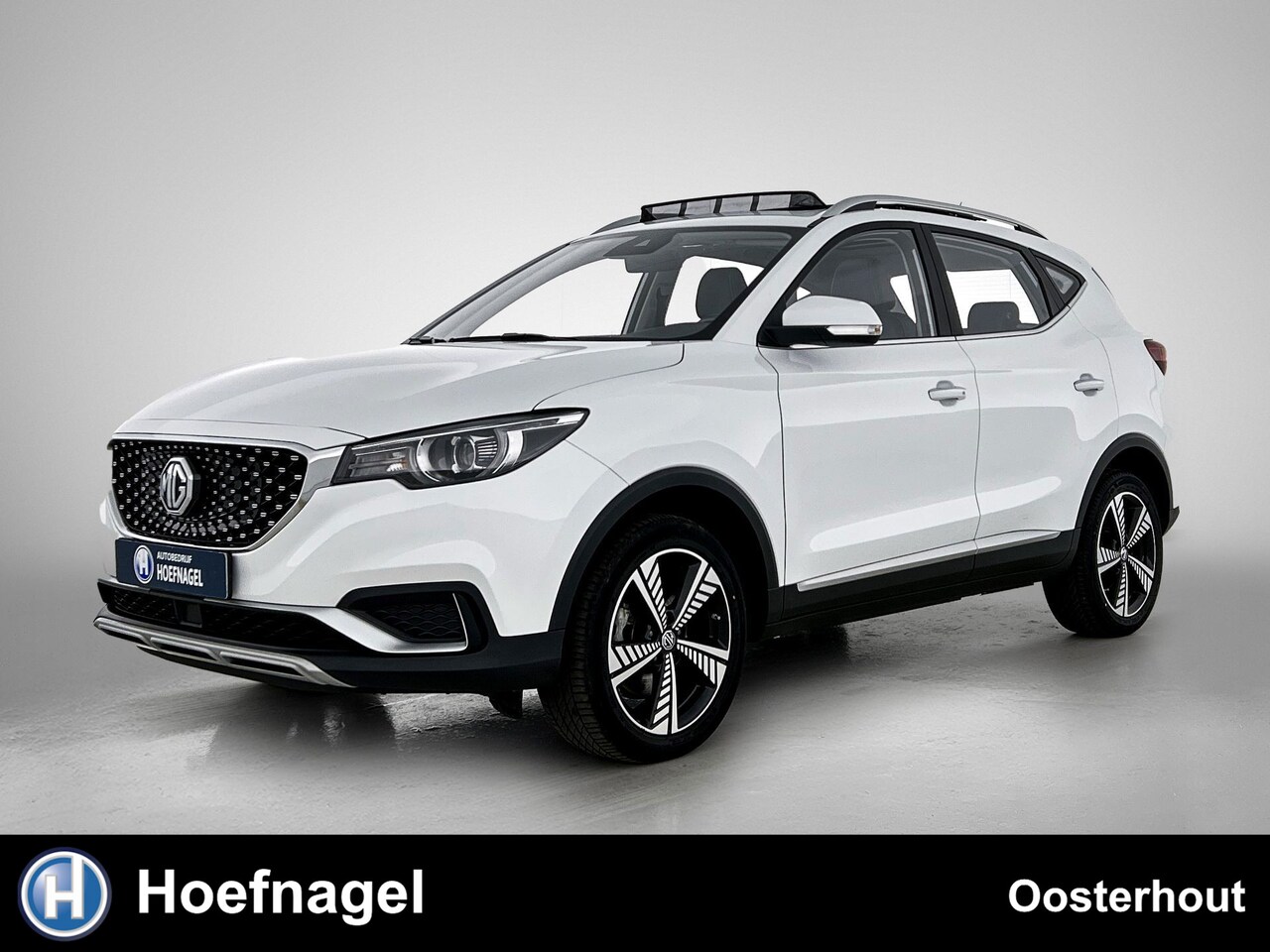 MG ZS - Luxury 45 kWh | Automaat | Adaptive cruise | Stoelverwarming | CarPlay | Camera | Leder | - AutoWereld.nl
