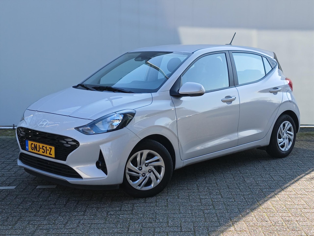 Hyundai i10 - 1.0i 63pk Comfort Smart | Navi | Cruise | Airco - AutoWereld.nl