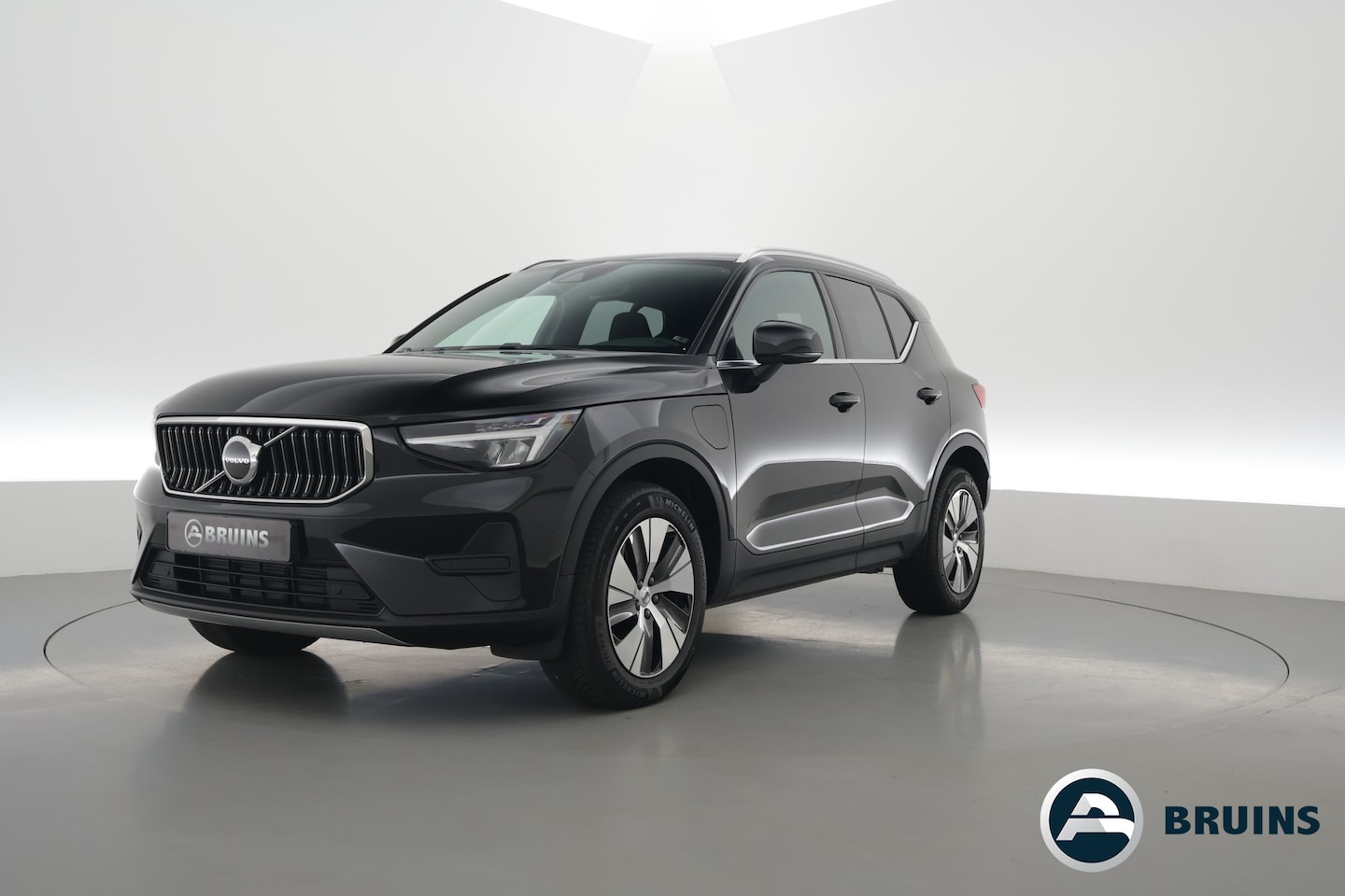 Volvo XC40 - 1.5 T4 Plug-in hybrid Core Bright | Achteruitrijcamera | Stoel & Stuur Verwarming | Carpla - AutoWereld.nl