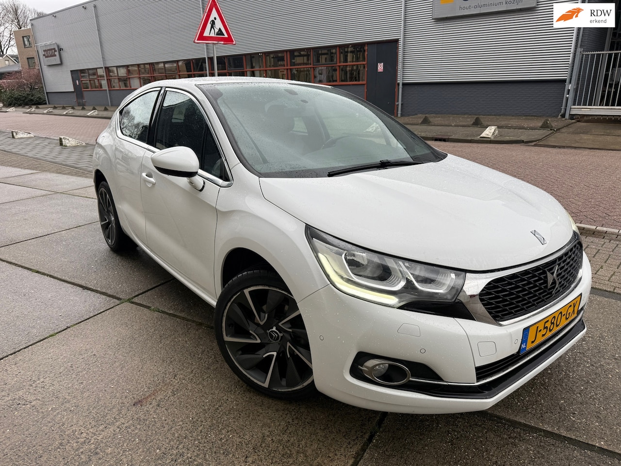 Citroën DS4 - 1.2 PureTech Business NAVI CLIMA 5 DR - AutoWereld.nl