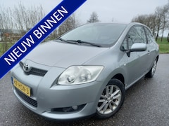 Toyota Auris - 1.6-16V Dynamic