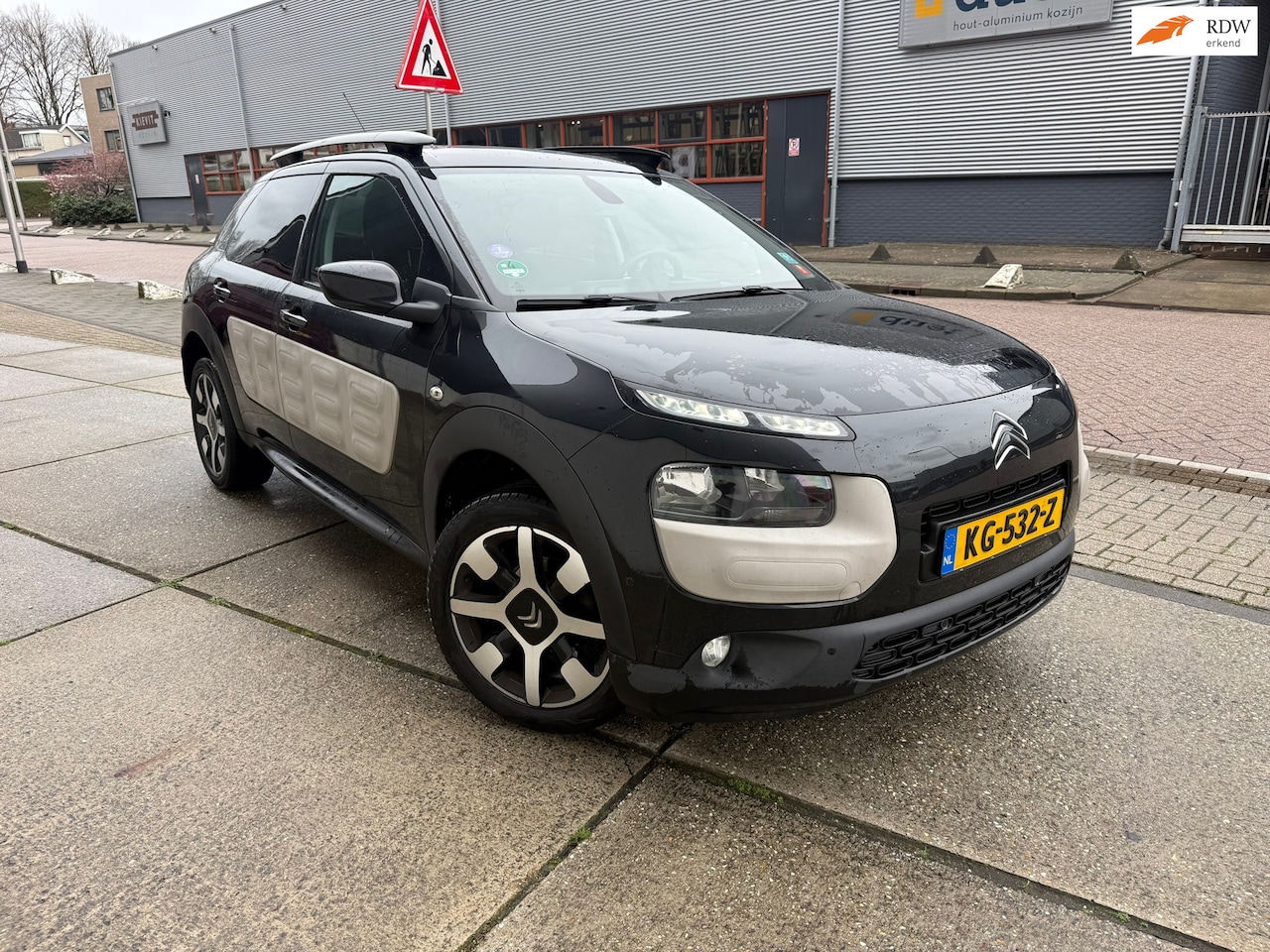 Citroën C4 Cactus - 1.2 PureTech W CLIMA NAVI Volledig onderhouden - AutoWereld.nl