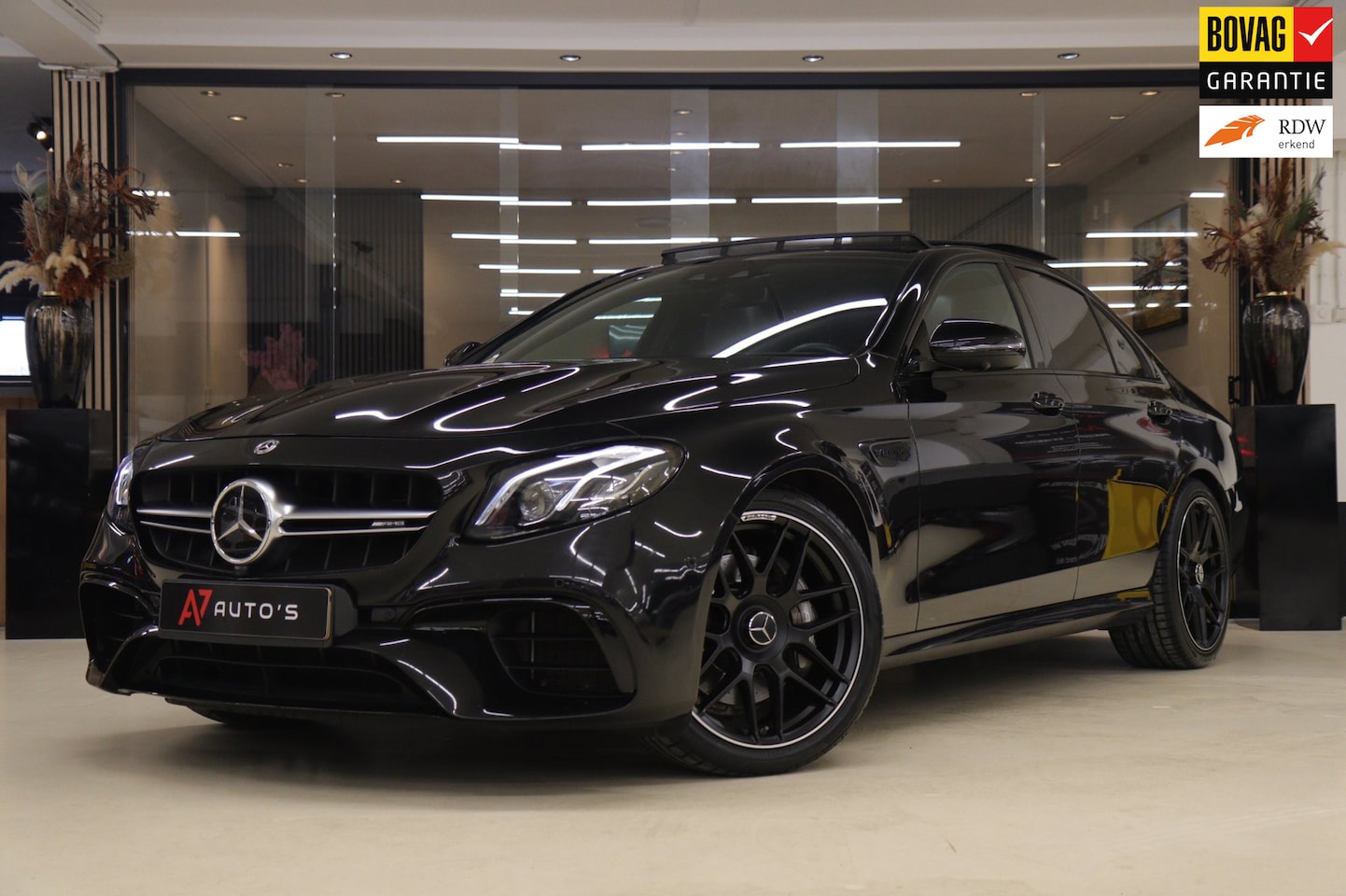 Mercedes-Benz E-klasse - AMG 63 4MATIC Premium Plus PANO/CARPLAY/MEM/SFEERVER/360CAM/ACC/VOL - AutoWereld.nl