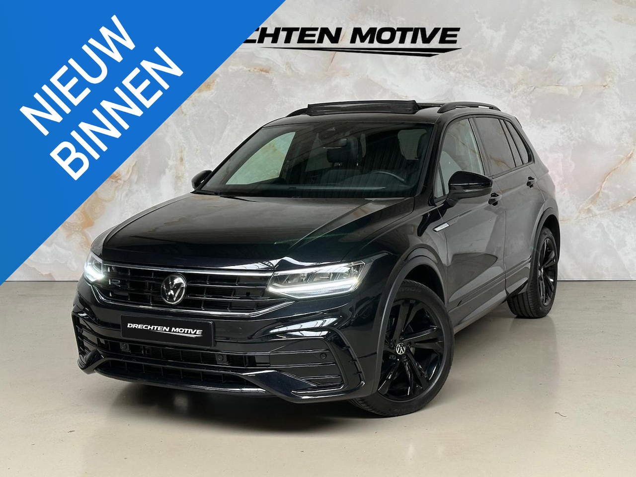 Volkswagen Tiguan - 1.5 TSI R-Line / Pano / Camera / - AutoWereld.nl