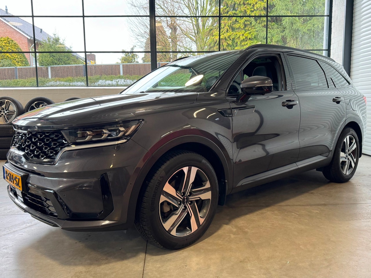 Kia Sorento - 1.6 T-GDI Hybrid 2WD ExecutiveLine 7p. | Eerste eigenaar | Panoramadak | 360- Camara | HUD - AutoWereld.nl