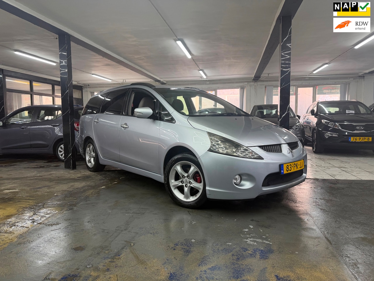 Mitsubishi Grandis - 2.4-16V Intense 6p. 2.4-16V Intense 6p. - AutoWereld.nl