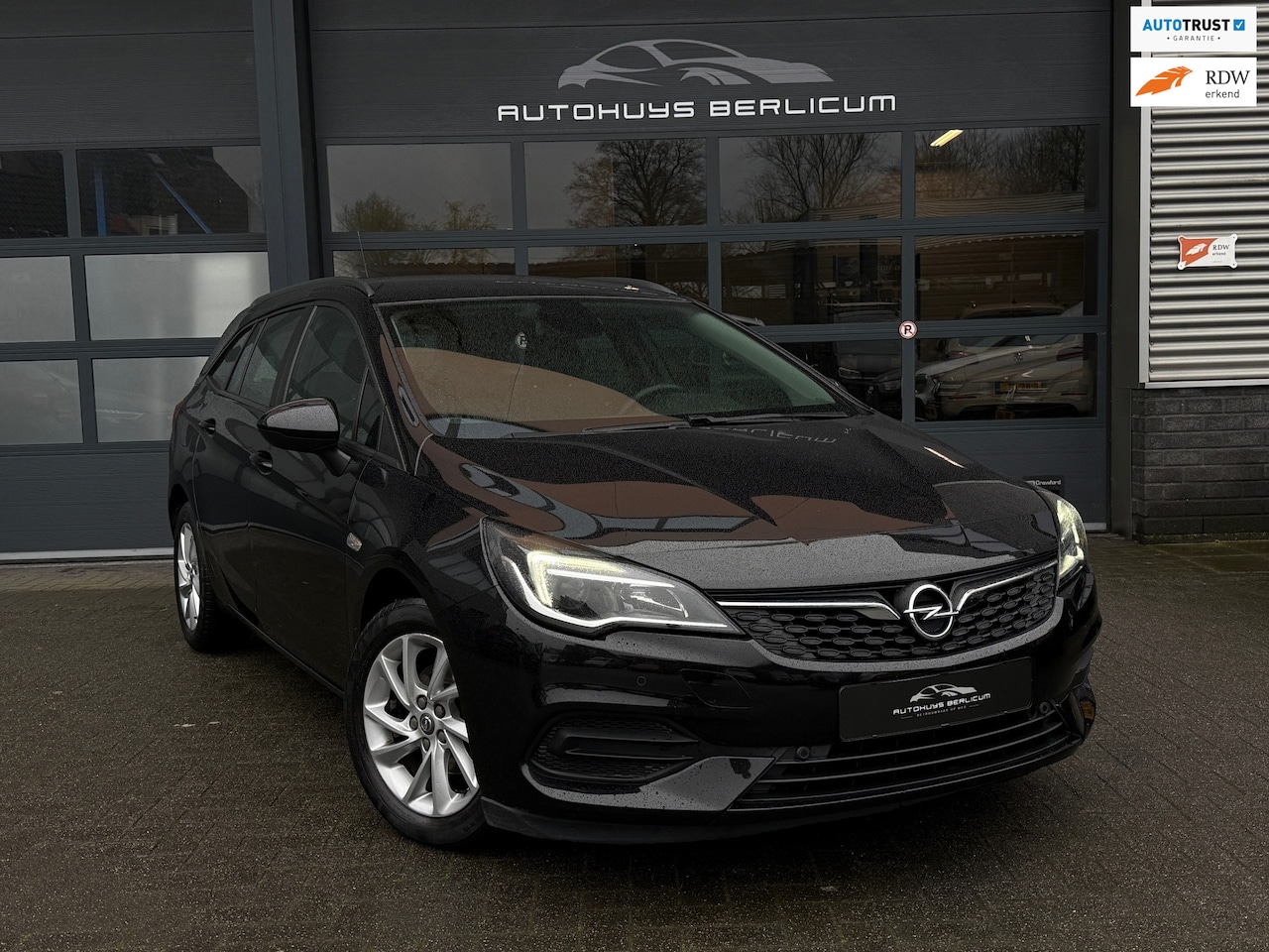 Opel Astra Sports Tourer - 1.2 Turbo Edition Navi PDC Dealer onderhouden - AutoWereld.nl