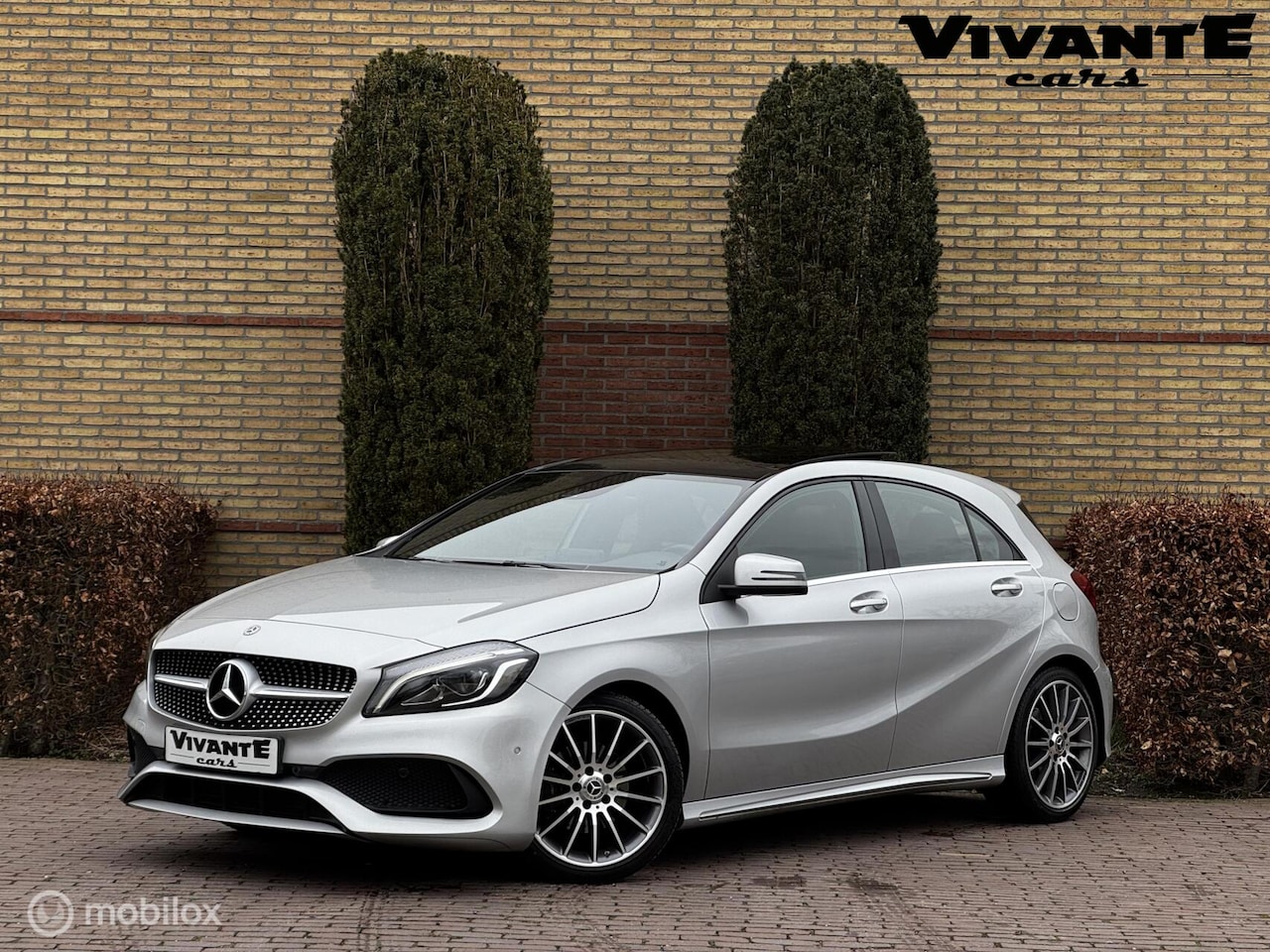 Mercedes-Benz A-klasse - 180 Business Solution AMG Pano*Stoel.vrw*Cruise - AutoWereld.nl