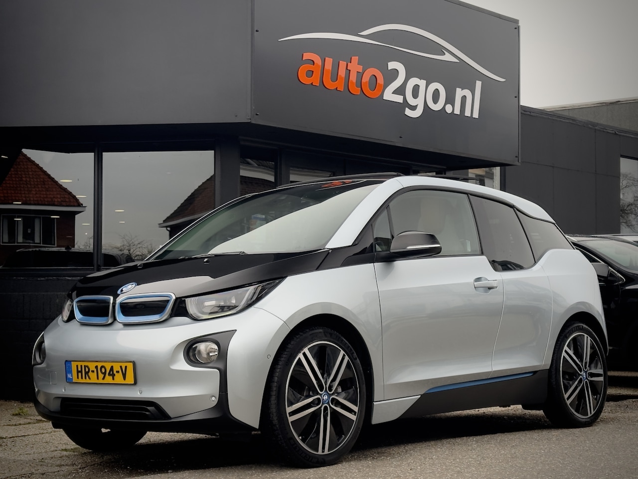 BMW i3 - RANGE EXTENDER COMFORT ADVANCE PANODAK LEDER NAVI CAMERA LED LMV PDC - AutoWereld.nl