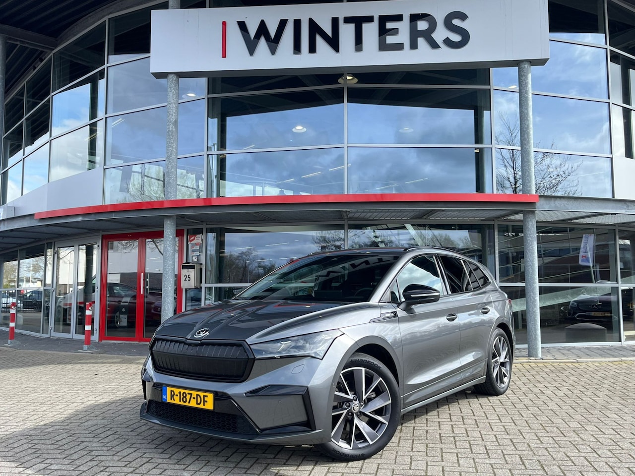 Skoda Enyaq iV - 60 Sportline | Stoelverwarming I Afn. Trekhaak I Climate Control I Parkeersensoren I Cruis - AutoWereld.nl