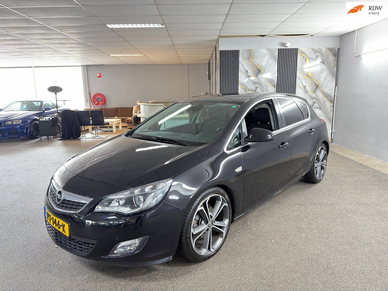 Opel Astra - 1.6 Turbo Sport Apk Nieuw,Cruise,Clima,Xenon,stoelverwarming,Lm velgen,parksensoren,Vol Op - AutoWereld.nl
