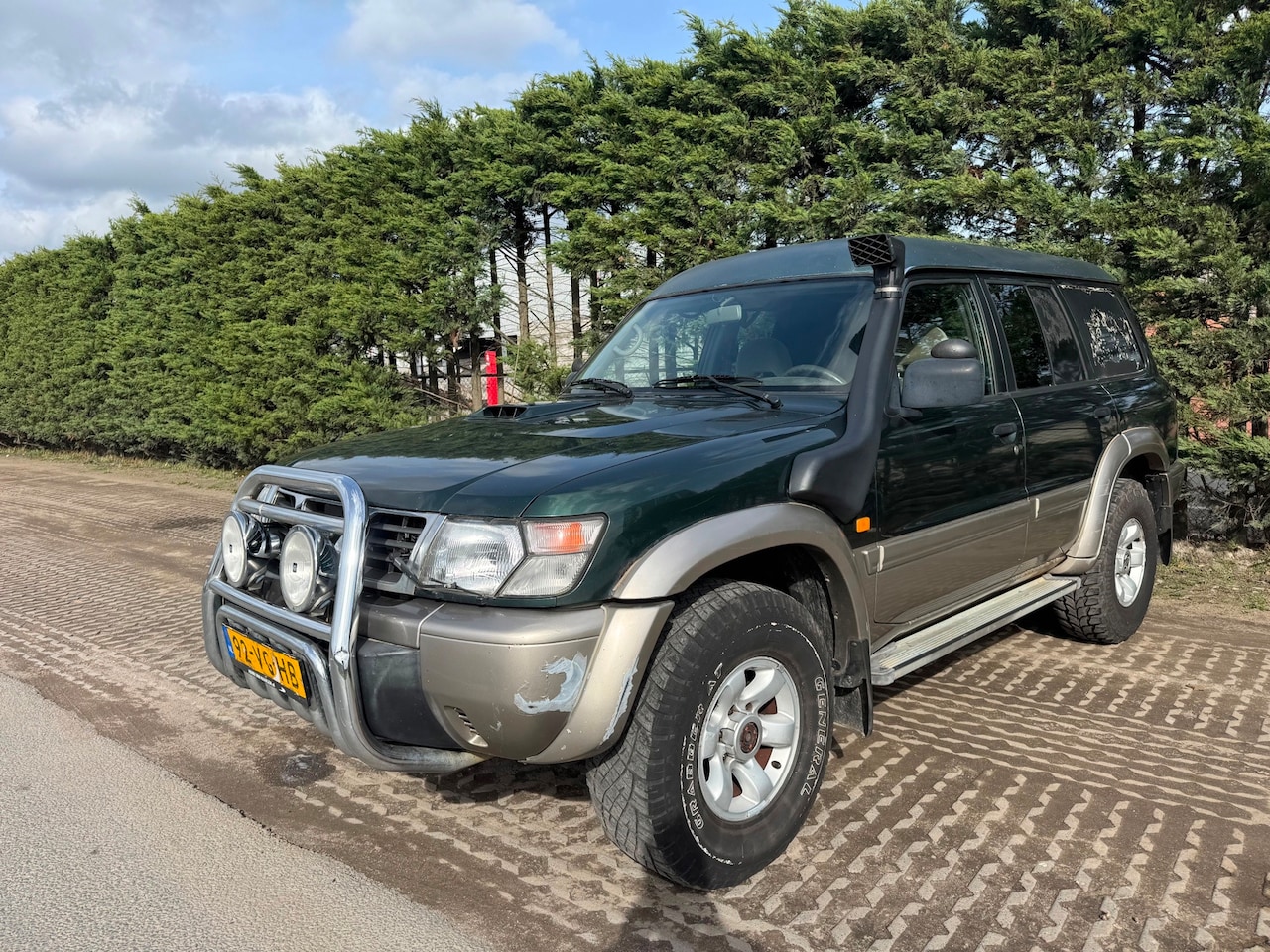 Nissan Patrol GR - 2.8 TDi basis B-stijl 2.8 TDi basis B-stijl - AutoWereld.nl