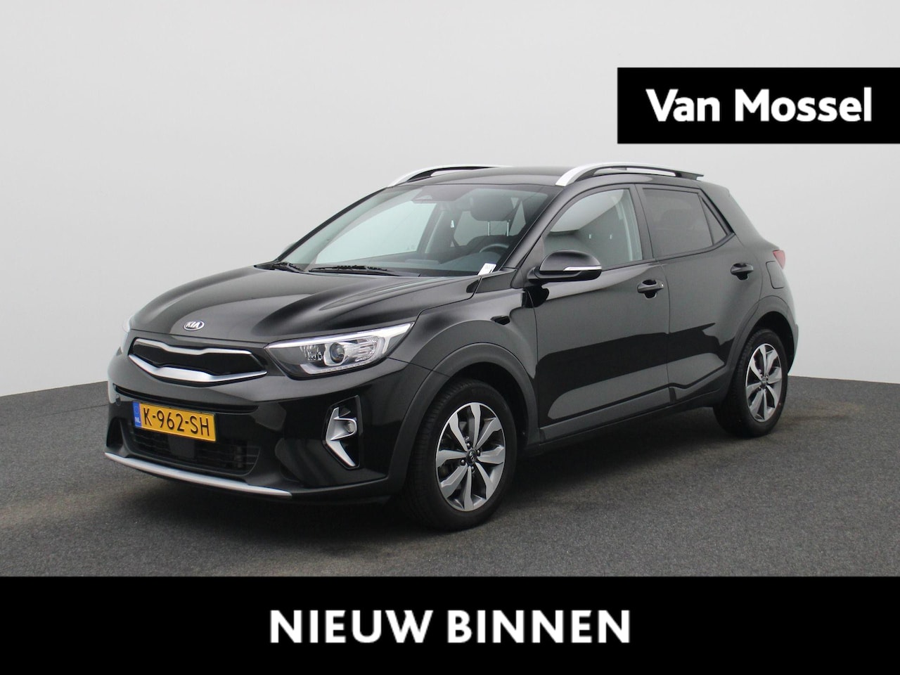 Kia Stonic - 1.0 T-GDi MHEV DynamicPlusLine | Apple Carplay / Android Auto | Navigatie | Camera | Clima - AutoWereld.nl