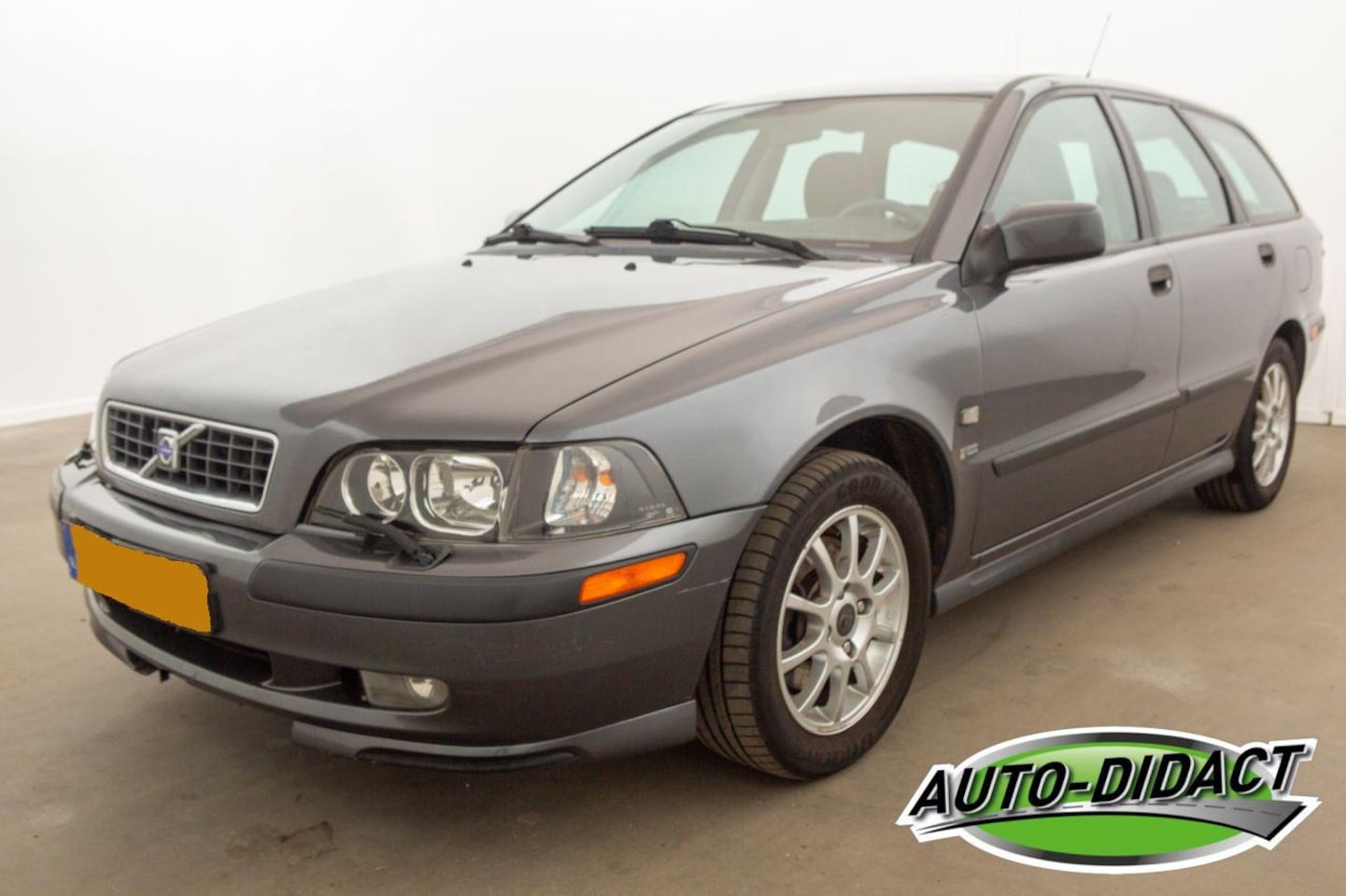 Volvo V40 - V-40 1.8 Airco - AutoWereld.nl