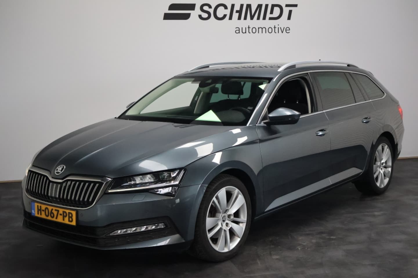 Skoda Superb Combi - 1.5 TSI Business Edition DSG | Navigatie | Matrix LED | Camera - AutoWereld.nl